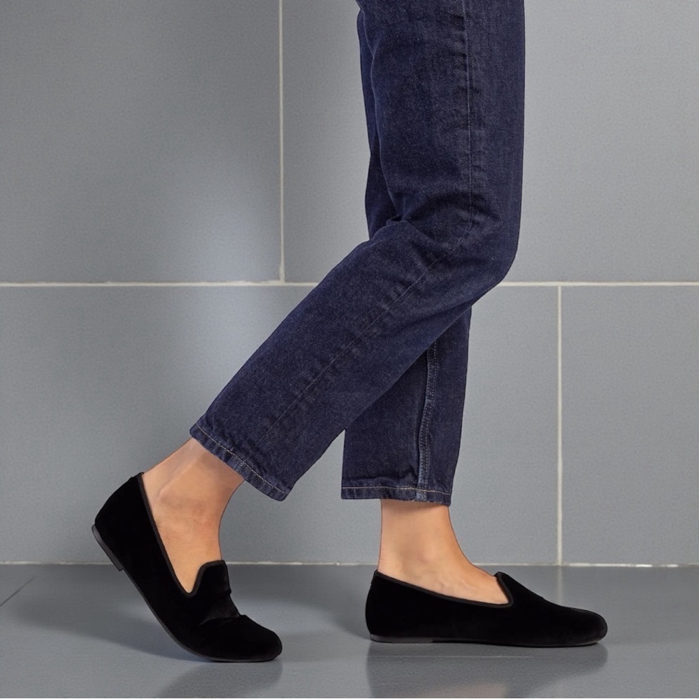 Birdies Women’s The Starling Black Velvet Slip-On Loafer In Size 7.5